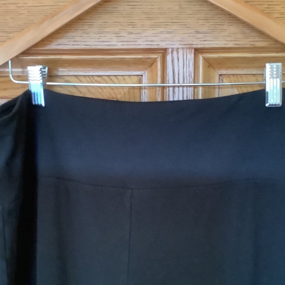 JJILL Black Wearever Collection Smooth Fit Leg/Large - Picture 2 of 3